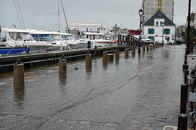 Das Hochwasser im Hafen von Le Croisic.