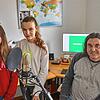 Eingesungen: Heiko Trefzger im heimischen Studio in Öflingen wird musikalisch &ndash; wie bereits beim ersten Album &ndash; von seine ...