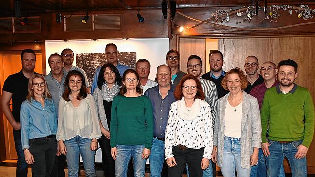 18 der 20 Kandidaten der Gemeinsamen Liste für Orsingen-Nenzingen sind bei der Nominierungsversammlung dabei. Auf der Liste stehen sechs ...