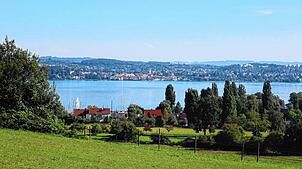 Blick auf den Überlingersee, vom Ziegelhofstüble aus auf dem Weg nach Wallhausen.