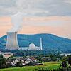Das Atomkraftwerk Leibstadt ist eines von vier Kernkraftwerken in der Schweiz und steht in unmittelbarer Nachbarschaft zum Hochrhein. ...
