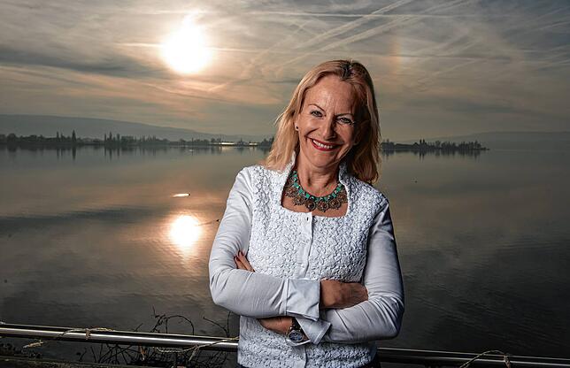 Gaby Hauptmann: Die Schriftstellerin und Journalistin wurde 1957 in Trossingen geboren, lebt aber seit 1982 in Allensbach am Bodensee. ...