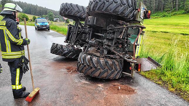 Der umgekippte Traktor.