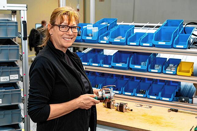 Jaqueline Schröder bei der Vormontage.
