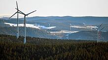 Windräder bei Waldkirch. Ähnliche Anlagen könnten auch in der Region entstehen.