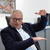 Peter Kolb, der Unternehmer hinter Sport Gruner. Das Geschäft besteht seit 1862.