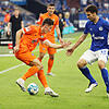 Omar Sijaric (links) traf in der Hinrunde in der 2. Fußball-Bundesliga mit dem FC Erzgebirge Aue unter anderem auf Schalke 04 um Marcin ...