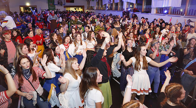Bild 22: Bilder von der Party nach dem Nachtumzug in Pfohren