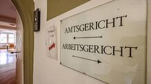 Der Eingang zum Radolfzeller Amtsgericht. Hier wurde jüngst ein 41-Jähriger zum neunten Mal wegen Diebstahl verurteilt.