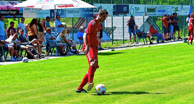 Bild 29: VfR Bad Bellingen müht sich zu einem 3:1 beim SV Buch &ndash; und wir haben Bilder!