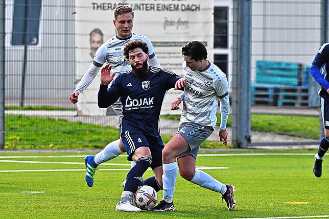 Bild 36: TuS Efringen-Kirchen besiegt SV Blau-Weiß Murg mit 6:2 &ndash; und wir haben Bilder!