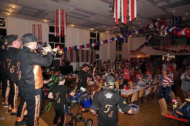Bild 12: Bilder von der Pfarrfasnacht in Tiengen &ndash; Teil 2