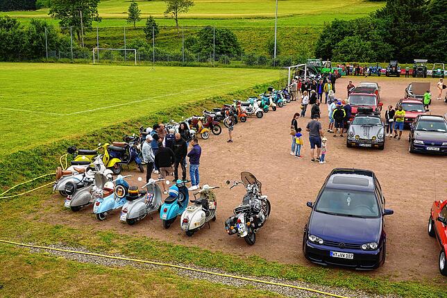 Bild 5: Hotzenwald: Oldtimer-Treffen mit Live-Musik