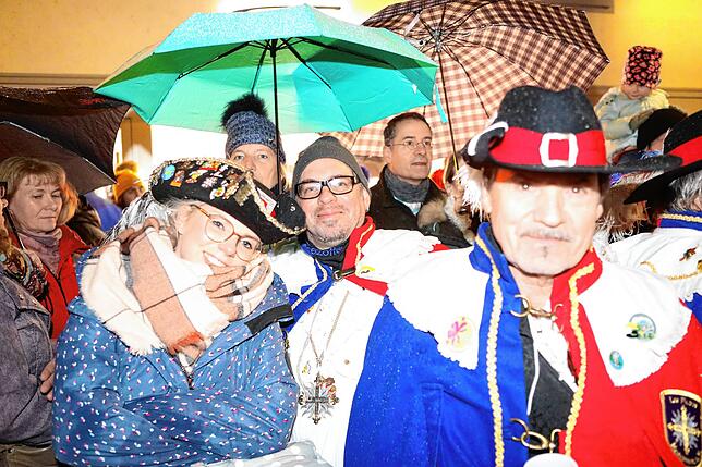 Bild 10: &sbquo;S goht degege! In Konstanz wird die Fasnacht ausgerufen. Hier gibt&lsquo;s die Bilder aus der Altstadt