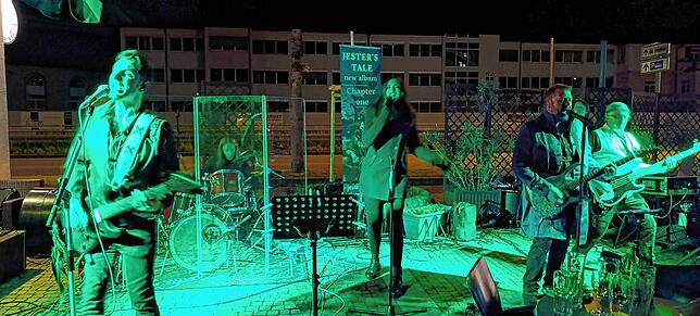 Bild 28: 7 Bands, 7 Kneipen: So ausgelassen feierte Waldshut bei der 12. Musiknacht
