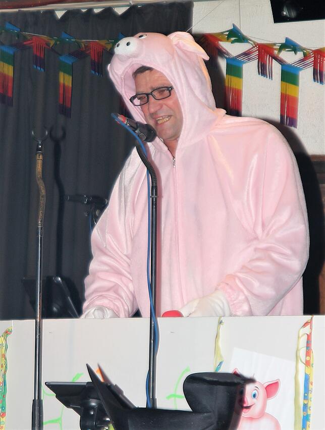 Martin Reichmann als Büttenredner beim Zunftball und dem Rieswelleball.