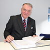 Albrecht Graf von Brandenstein-Zeppelin fordert nach wie vor Einsicht auch in die historischen Akten zur Zeppelin-Stiftung, die die ...