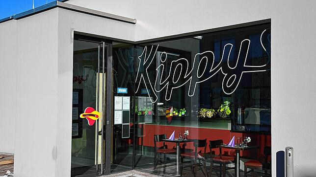 Das Restaurant Kippys ist Geschichte. Inhaberin Sabine Grässlin, die das Restaurant zuletzt verpachtet hatte, öffnet das Gebäude nach ...
