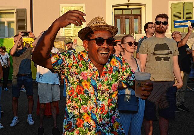 Bild 24: Feiern, Spaß und Laune beim dritten Konzertabend des Markdorf Open-Air 2025