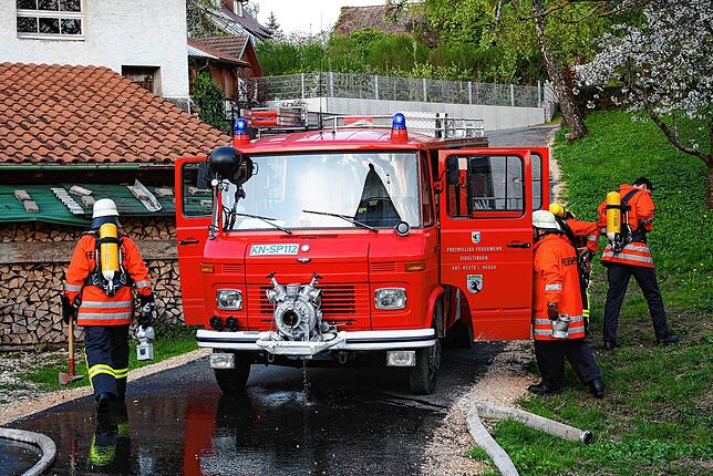 So sieht das Feuerwehrfahrzeug aus Reute aus – im Bild noch im vollem Einsatz bei einer Übung.