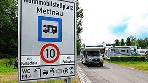 Der Wohnmobilstellplatz auf der Mettnau. Hier sollen künftig die Gebühren erhöht werden.