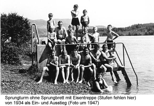 Der Sprungturm ohne Sprungbrett mit Eisentreppe aber fehlenden Stufen vom Jahr 1934 als Ein- und Ausstieg. Das Foto wurde laut Stephan ...