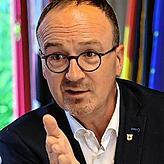 Er sagt: 8,5 Millionen Euro Defizit bei den Bädern „können wir uns nicht leisten“, und 200.000 Euro Zuschuss für das Fahrrad-Mietsystem ...