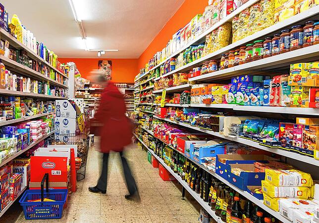 2,3?Prozent betrug die Teuerung im Juni im Vergleich zum Vorjahresmonat. Erstmals seit Jahresanfang ging die Teuerung damit leicht ...