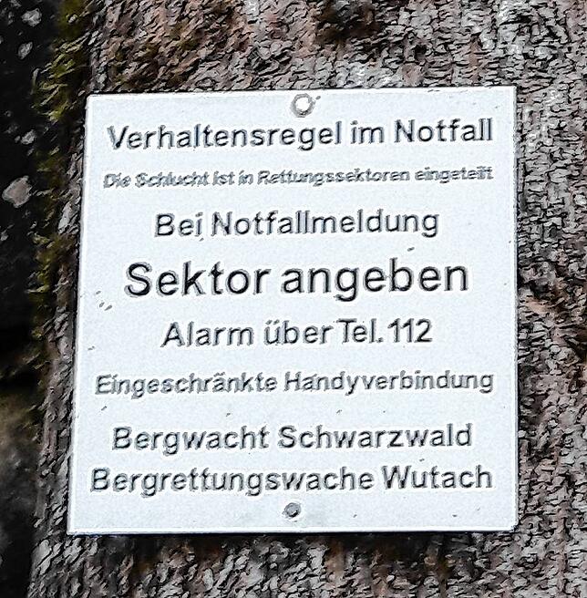 Indiz für die Gefahr: Die Schlucht ist in Rettungssektoren eingeteilt, um im Ernstfall schneller agieren zu können.