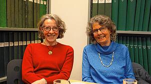 Stefania Volta Wesner (links) und Maria-Gratia Rinderer setzen sich seit Jahren ehrenamtlich ein und sind dafür vom Bodenseekreis ...