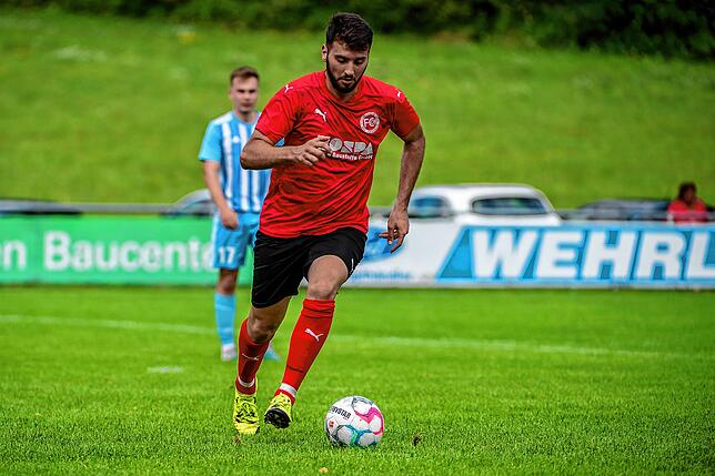 Bild 2: SV Obersäckingen gewinnt Pokal-Derby gegen FC 08 Bad Säckingen mit 5:2 &ndash; wir haben Bilder!