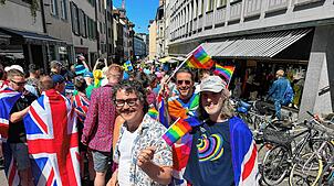 Bild : Die Party beginnt! So bunt startet der ESC in Basel