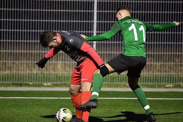 Bild 16: SV Herten besiegt den FC Schönau mit 4:1 &ndash; und wir haben Bilder!