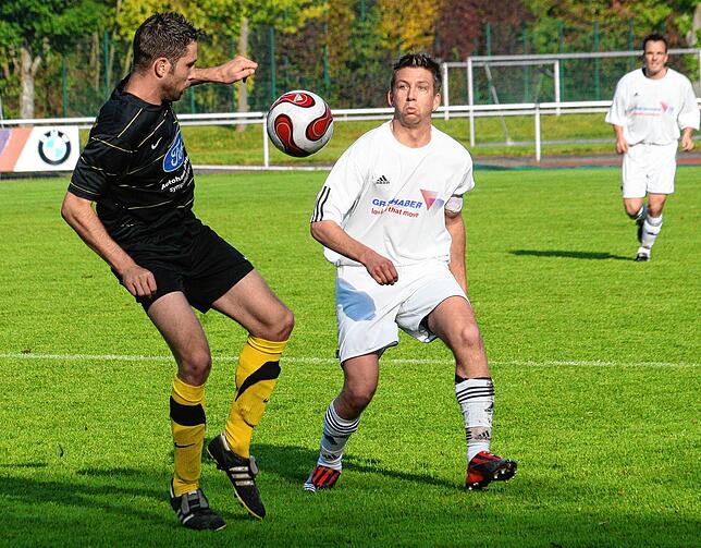 Bild 30: Schnappschüsse aus der Bezirksliga-Saison 2010/2011