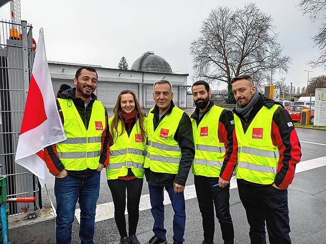 Sie streiken für bessere Arbeitsbedingungen (von links): Mohammad Aziz, Erika Kiss, Oktay Kandan, Majd Demir und Jonathan Persomo.