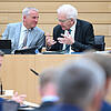 Thomas Strobl (CDU), Innenminister von Baden-Württemberg und Winfried Kretschmann (Bündnis 90/Die Grünen), Ministerpräsident von ...