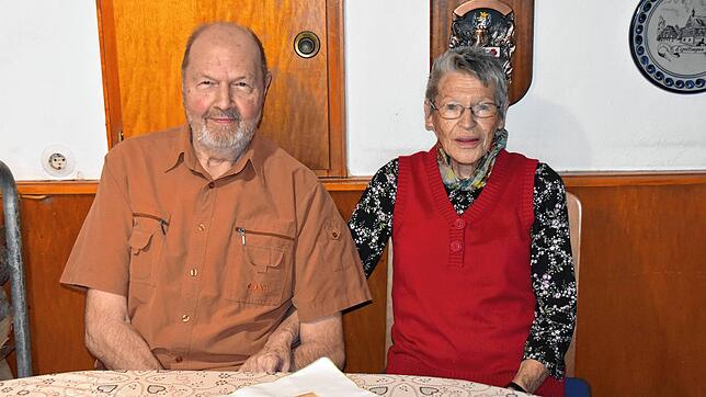 Anton und Gerlinde Tress aus Eigeltingen sind in ihren 60 Jahren durch Höhen und Tiefen gegangen. Ihr Geheimnis: viel miteinander reden.