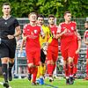 Praktikum beim Schiedsrichter: Welche Aufgaben ein Unparteiischer – hier Jakob Honold vor einem Spiel beim SV Herten gegen den FC ...