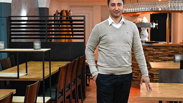 Blickt trotz Corona optimistisch in die eigene Zukunft: Emini Semir hat das ehemalige Pizza-Restaurant Vulcano neu eröffnet.