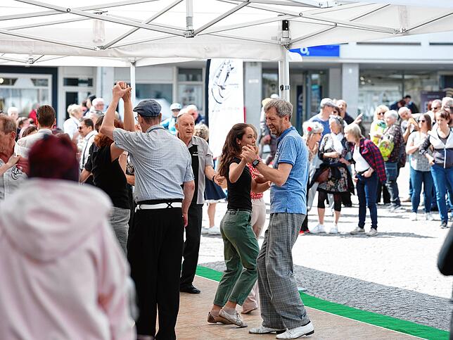 Bild 7: Gute Stimmung beim Verkaufsoffenen Sonntag
