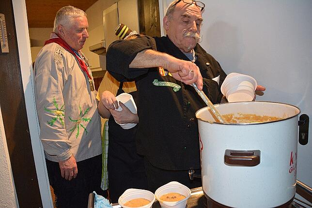 Bild 12: Bilder vom Narrentreffen der Urviecher-Zunft: Narrenmesse und Zunftmeisterempfang