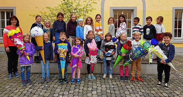 Bild 6: Bilder von der Einschulung: Diese Kinder gehen jetzt in die erste Klasse der Grundschulen in Konstanz, Allensbach und Reichenau