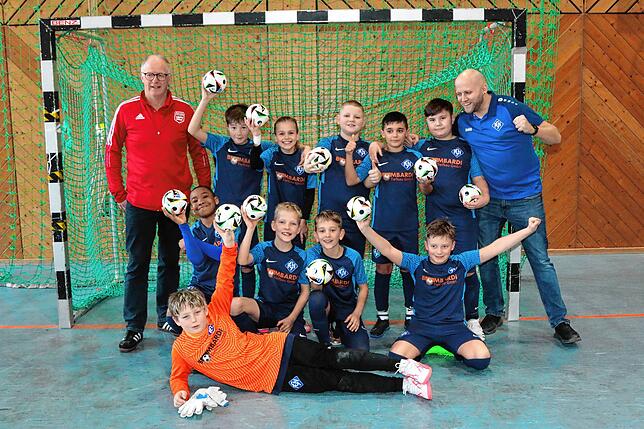 Bei den E-Junioren kürte sich der FC Neustadt zum Sieger. Bilder: Verein