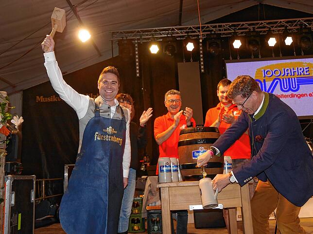 Bild 12: So schön war der Bieranstich auf der Hilzinger Kirchweih