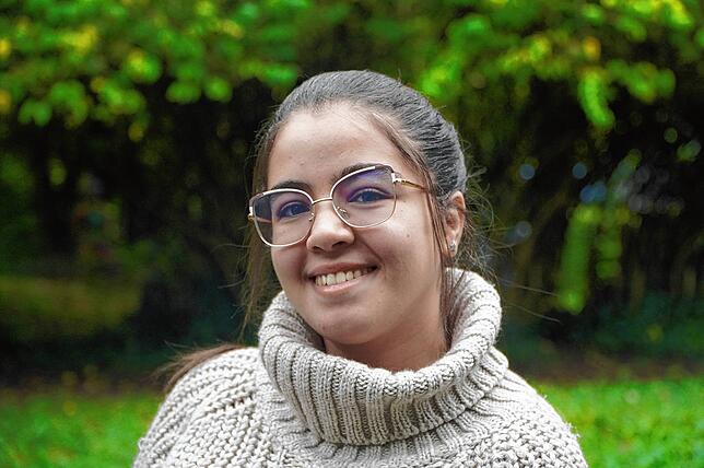 Aya Kellil kommt aus Algerien, dem zehntgrößten Land der Welt. Sie macht in Singen die praxisintegrierte Ausbildung zur Erzieherin in ...