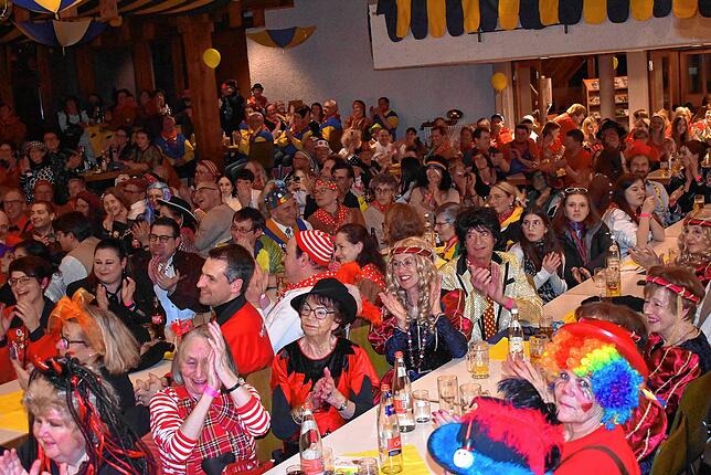 Bild 10: Wir haben die Bilder: Das war der Elferratsball in Birkendorf
