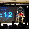 Bei der Fußball-Freestyle-WM in Prag überzeugt Patrick Bäurer die Jury mit seiner Performance.