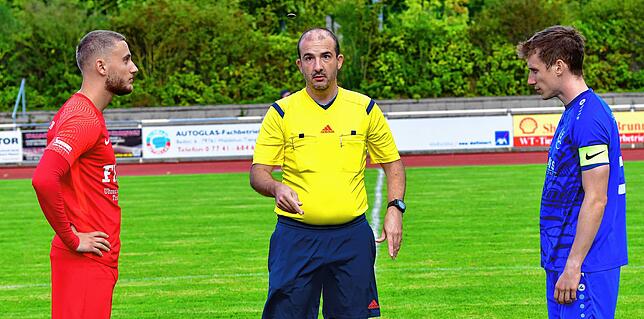 Bild 2: Neuer Spitzenreiter FC Tiengen 08 besiegt den TuS Efringen-Kirchen mit 4:1 &ndash; und wir haben Bilder!