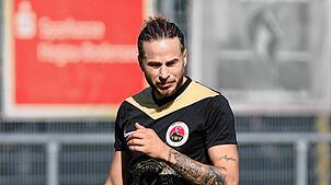 Volkan Bak wurde nach der Pause eingewechselt, und ab dann lief das Spiel des Türk. SV Singen in Offenburg.