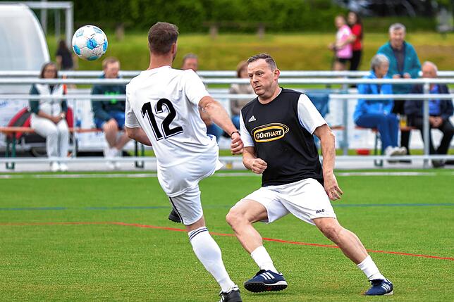 Bild 32: Legenden-Spiel beim SV Rheintal endet 5:5 – wir haben Fotos!